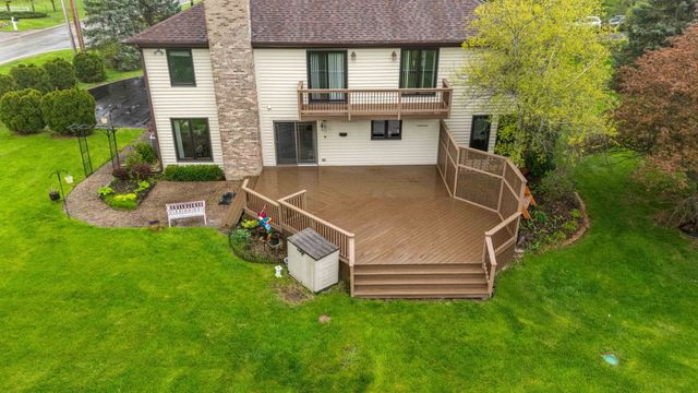 2 Rutgers Court, Hawthorn Woods, IL 60047