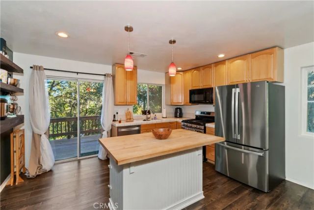 198 Pine Ridge, Crestline, CA 92325