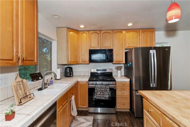 198 Pine Ridge, Crestline, CA 92325