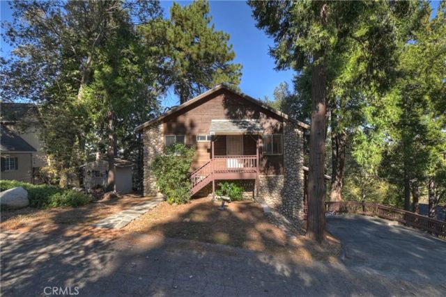 198 Pine Ridge, Crestline, CA 92325