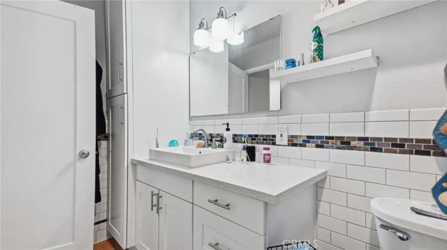 1000 W Macarthur Boulevard 54, Santa Ana, CA 92707