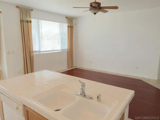 905 Glendora, Oceanside, CA 92057