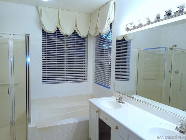 905 Glendora, Oceanside, CA 92057
