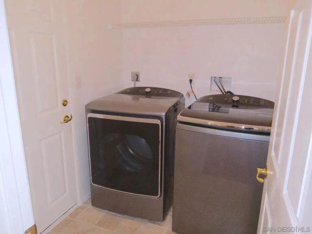 905 Glendora, Oceanside, CA 92057