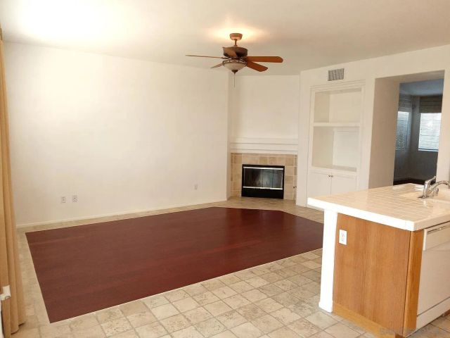 905 Glendora, Oceanside, CA 92057