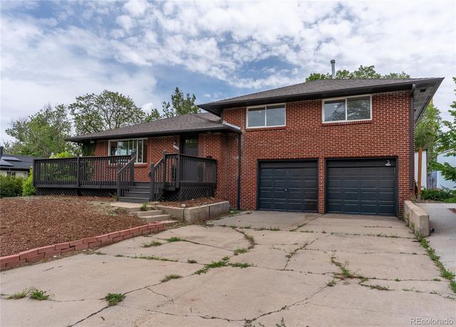 532 Galena Street, Aurora, CO 80010