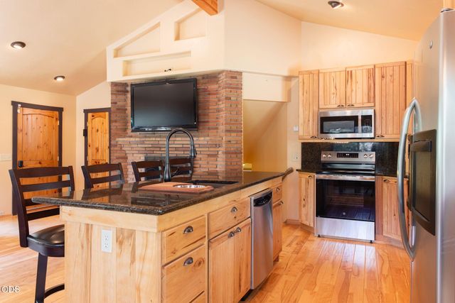 63435 O. B. Riley Road, Bend, OR 97703