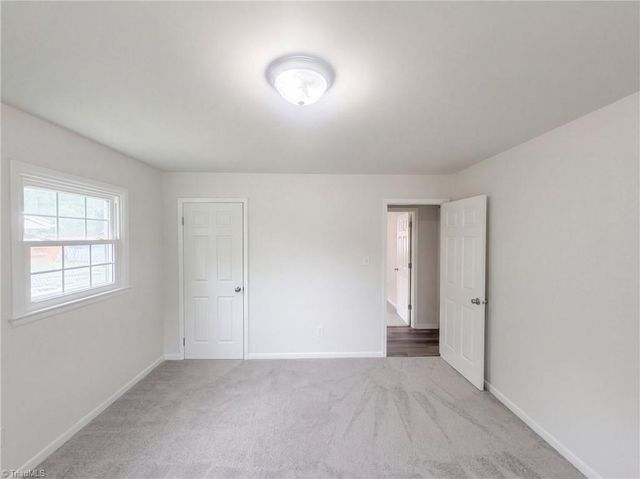 1502 Meadowview Road, Greensboro, NC 27403