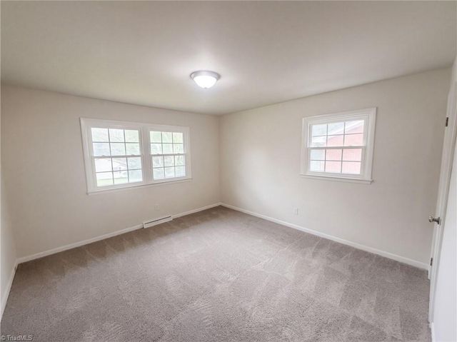 1502 Meadowview Road, Greensboro, NC 27403