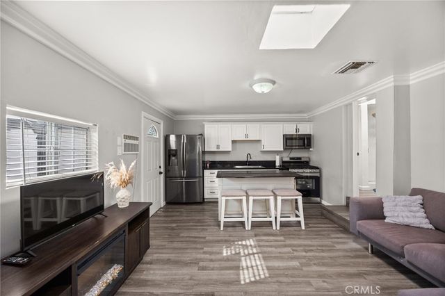 11213 Haskell Avenue, Granada Hills, CA 91344