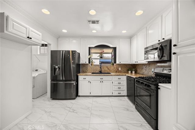 11213 Haskell Avenue, Granada Hills, CA 91344