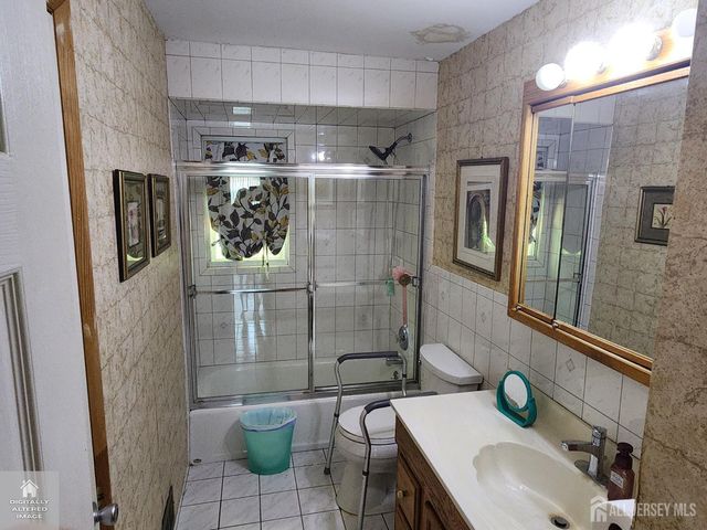 3 Albemarle Road, East Brunswick, NJ 08816