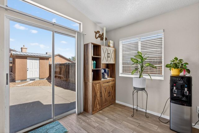 6115 Canis Avenue NW, Albuquerque, NM 87114