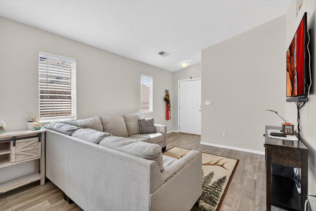 6115 Canis Avenue NW, Albuquerque, NM 87114