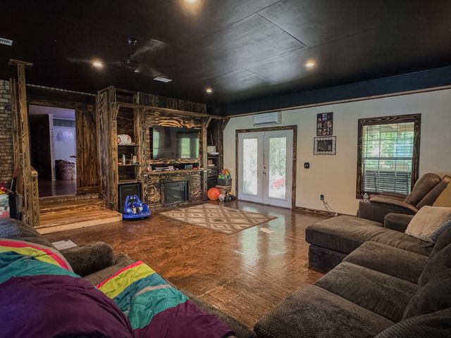 514 Paulding Rd., Ellisville, MS 39437