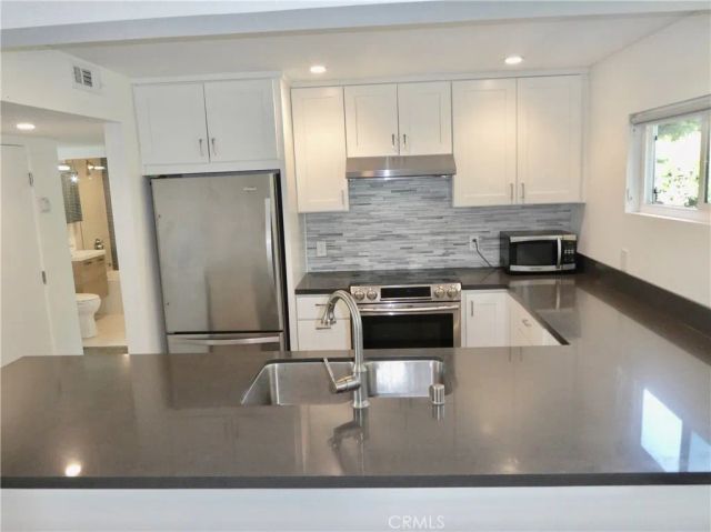 285 San Joaquin Drive, Laguna Beach, CA 92651