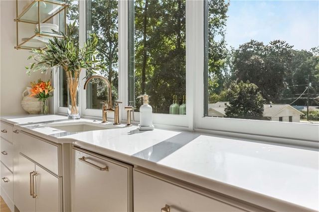 3654 London Road, Atlanta, GA 30341