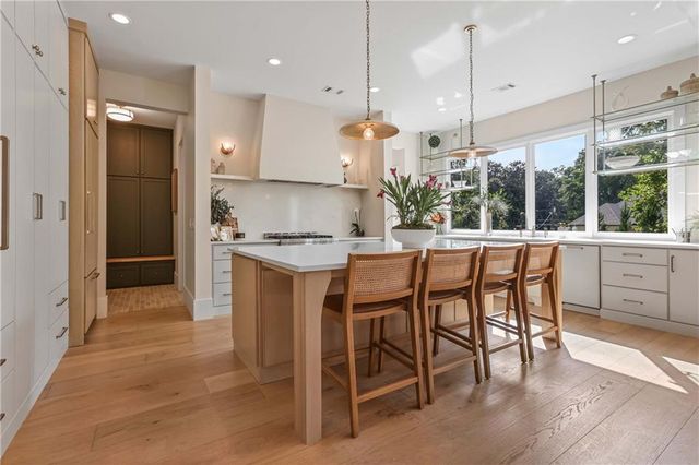 3654 London Road, Atlanta, GA 30341