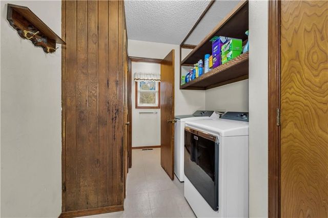 178 Davis Street, Pea Ridge, AR 72751