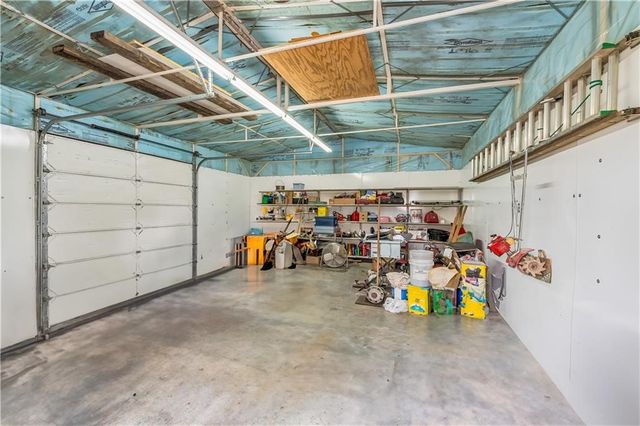 178 Davis Street, Pea Ridge, AR 72751