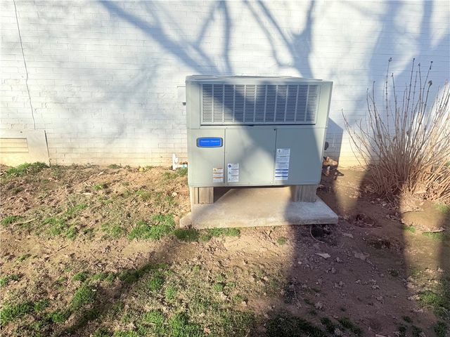 178 Davis Street, Pea Ridge, AR 72751