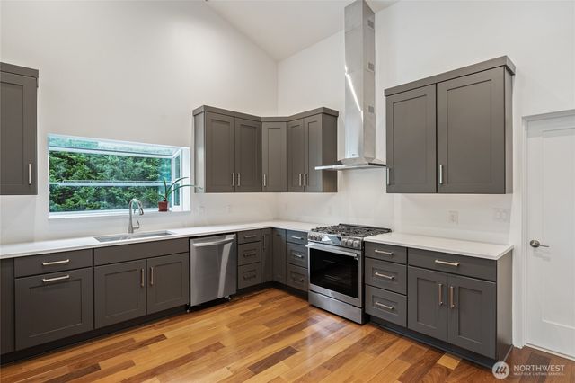 23320 E Echo Lake Road, Snohomish, WA 98296