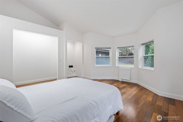 23320 E Echo Lake Road, Snohomish, WA 98296