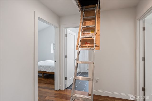 23320 E Echo Lake Road, Snohomish, WA 98296