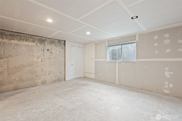 23320 E Echo Lake Road, Snohomish, WA 98296