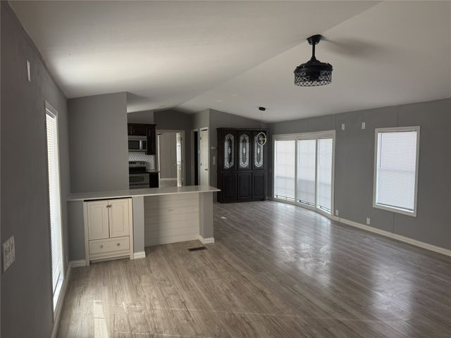 12464 County Road 4027, Kemp, TX 75143