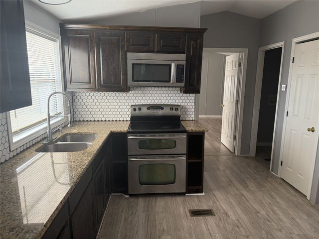 12464 County Road 4027, Kemp, TX 75143