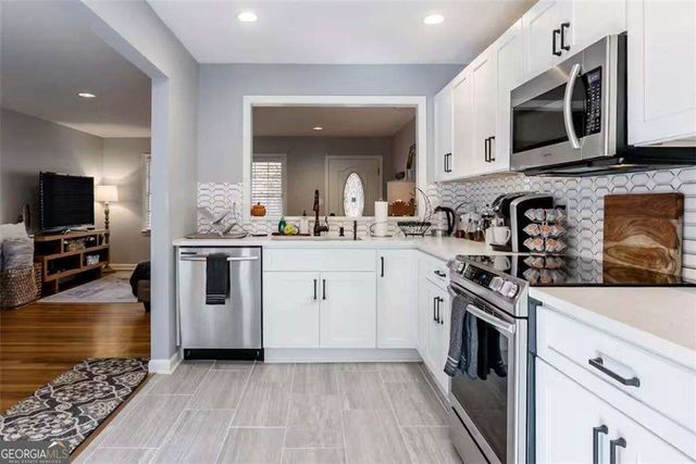 2165 Ponce De Leon Avenue NE, Atlanta, GA 30307