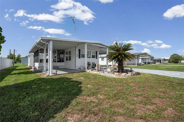 37250 BEVERLY AVENUE, Zephyrhills, FL 33542