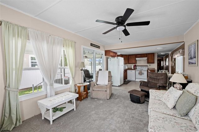 37250 BEVERLY AVENUE, Zephyrhills, FL 33542