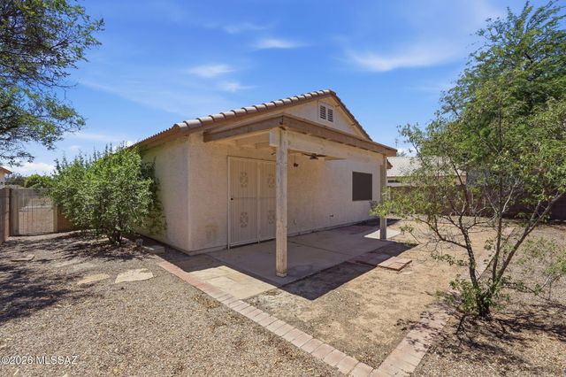 2878 W Medallion Drive, Tucson, AZ 85741