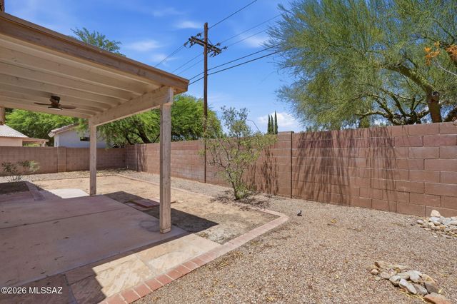 2878 W Medallion Drive, Tucson, AZ 85741
