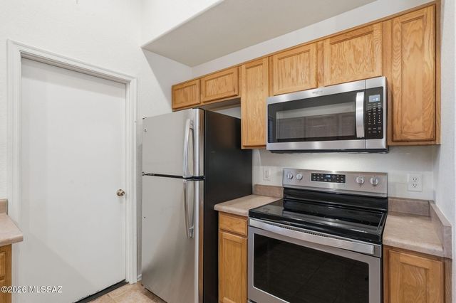 2878 W Medallion Drive, Tucson, AZ 85741