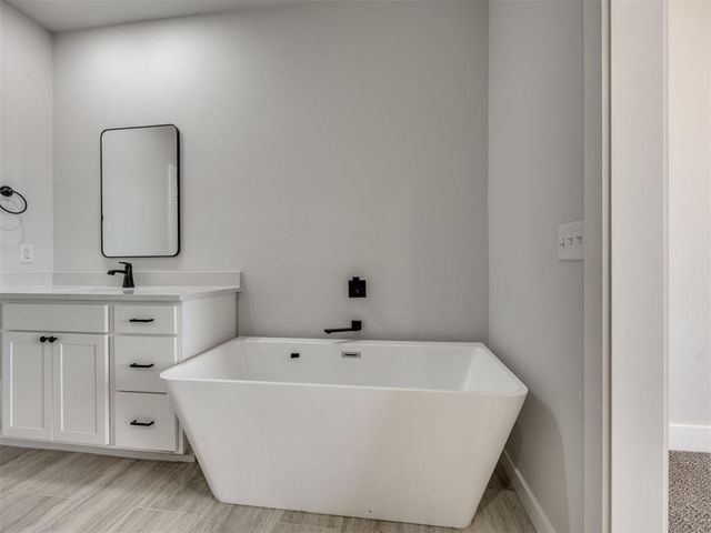 10191 S Meadows Lane, Guthrie, OK 73044