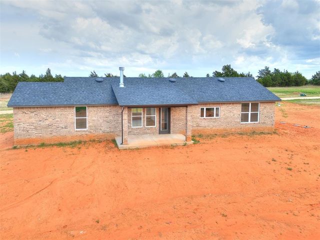 10191 S Meadows Lane, Guthrie, OK 73044