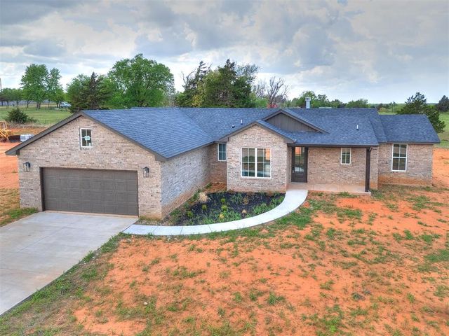 10191 S Meadows Lane, Guthrie, OK 73044