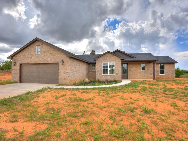 10191 S Meadows Lane, Guthrie, OK 73044