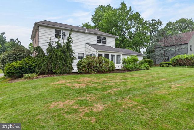 1108 MILL MAR RD, Lancaster, PA 17601