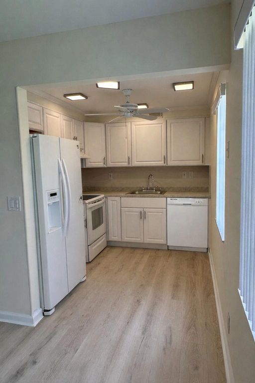 548 Normandy Lane L, Delray Beach, FL 33484