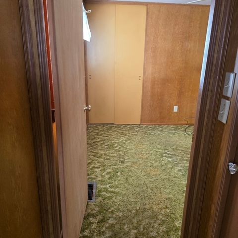 638 Lynn St, Hempfield Twp, PA 15601