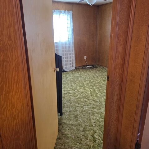 638 Lynn St, Hempfield Twp, PA 15601