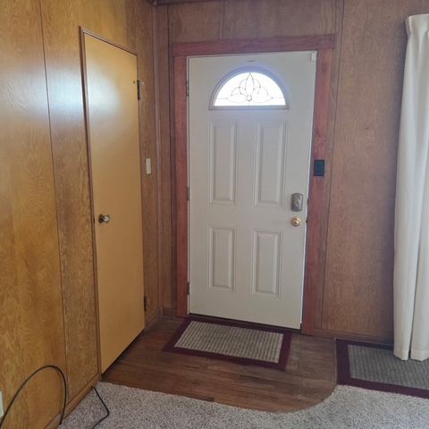 638 Lynn St, Hempfield Twp, PA 15601