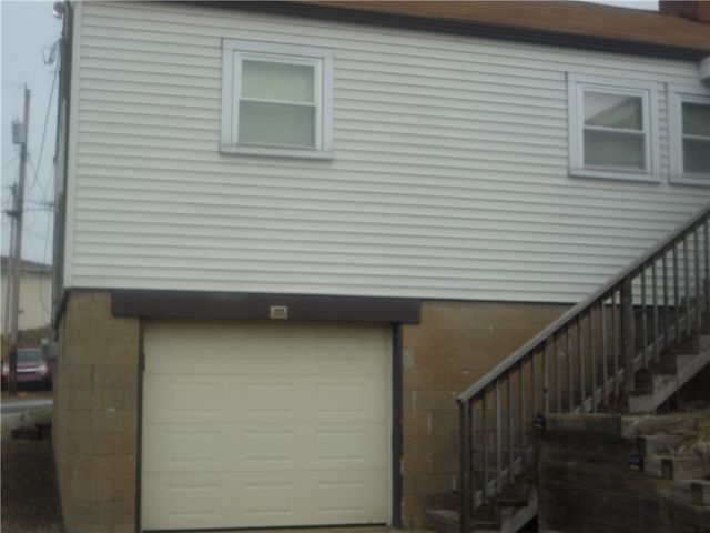 638 Lynn St, Hempfield Twp, PA 15601