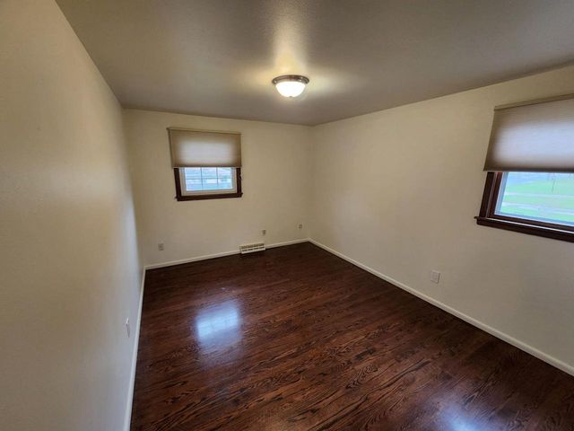 310 W Uncas AVENUE, Milwaukee, WI 53207