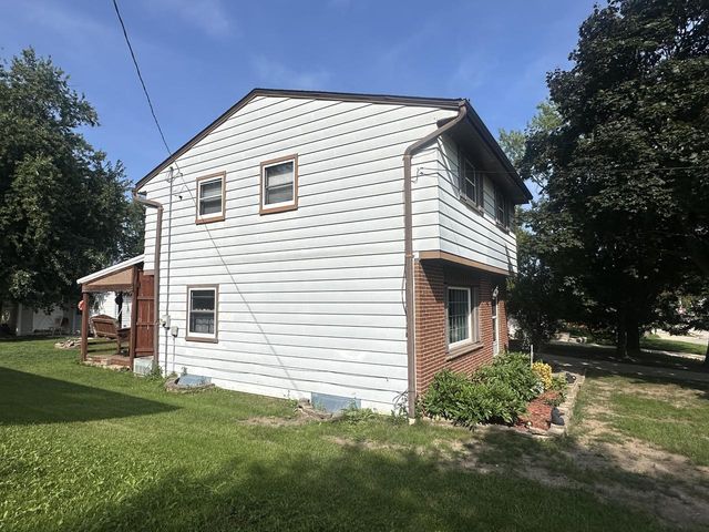 310 W Uncas AVENUE, Milwaukee, WI 53207