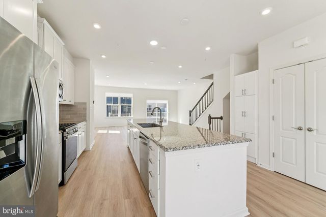 1470 RIDGE TRAIL CIR, Hanover, MD 21076